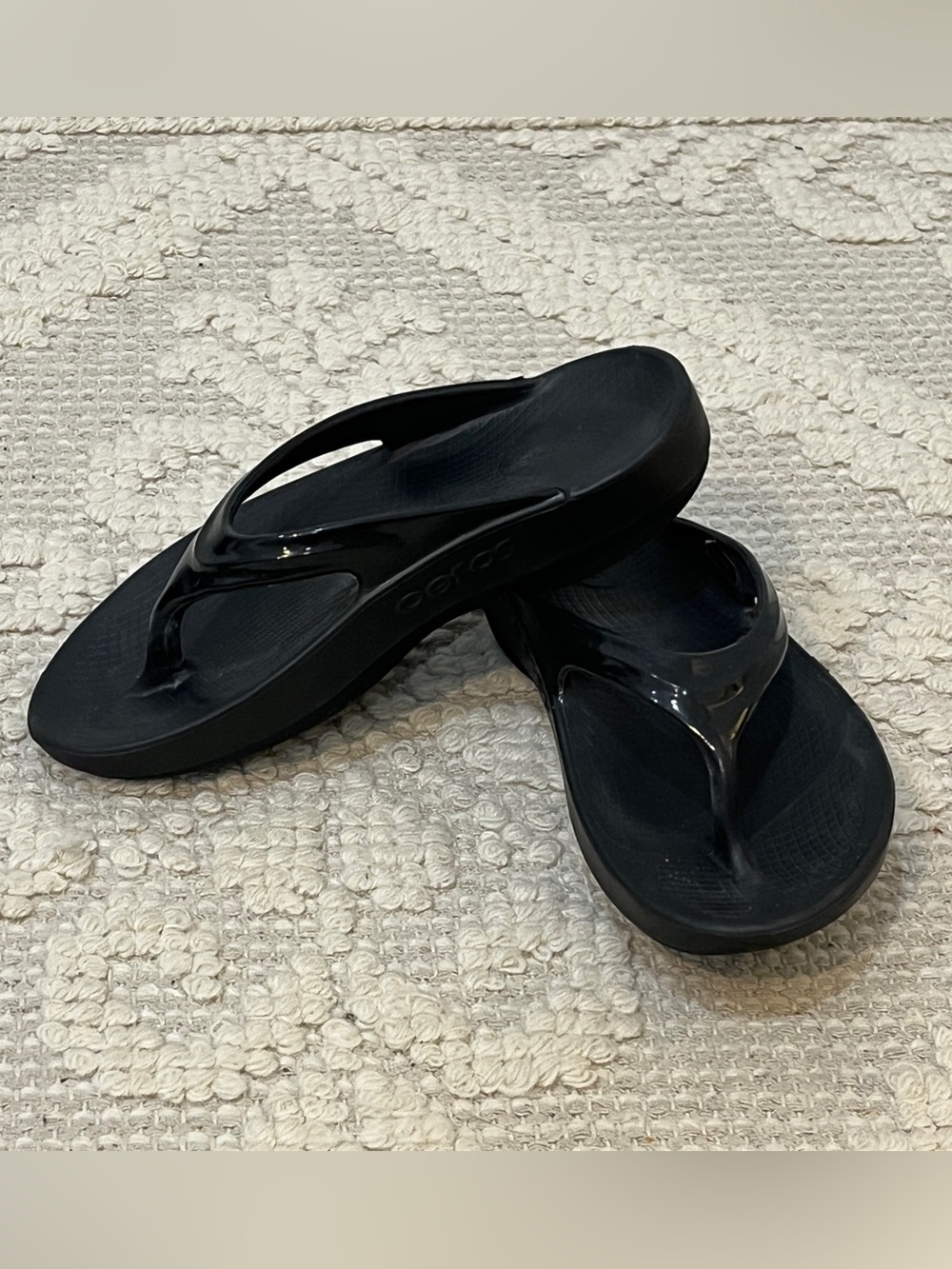 OOFOS Women’s OOlala Sandal